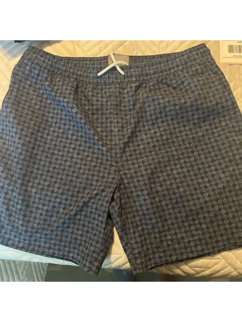 Berkley Jensen Men Small Swim Trunks Blue Geometric Medallion Print Board Shorts